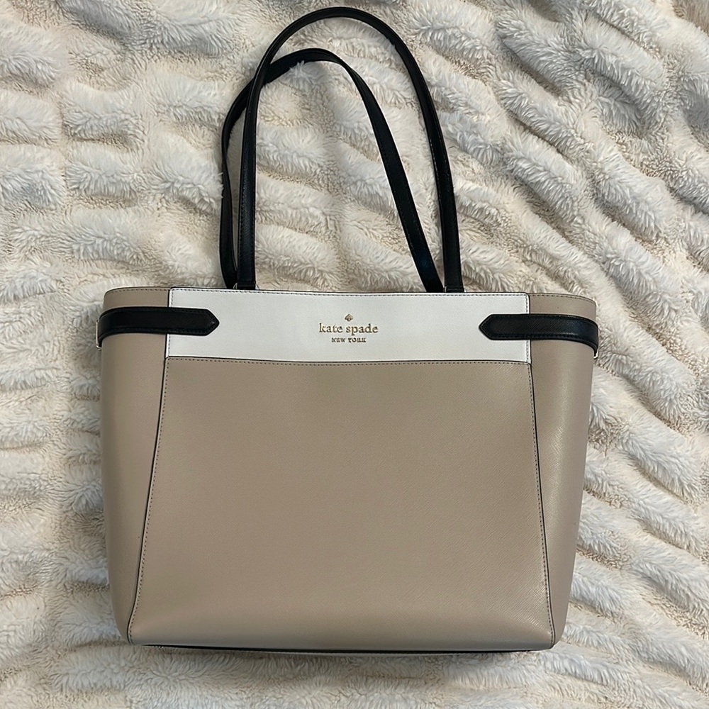 Kate Spade Beige and White Tote Bag
